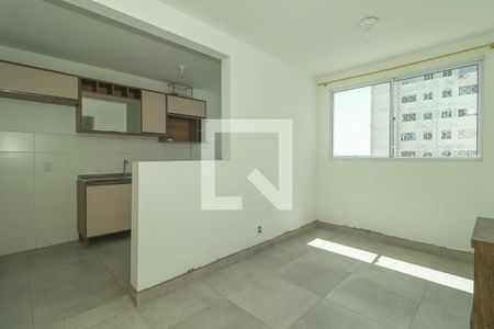 Sala de apartamento para alugar com 2 quartos, 46m² em Humaitá, Porto Alegre