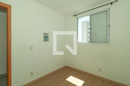 Quarto de apartamento para alugar com 2 quartos, 46m² em Humaitá, Porto Alegre