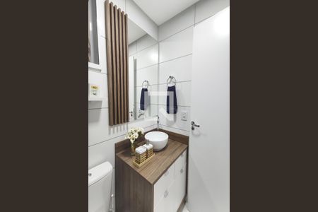 Banheiro de apartamento à venda com 1 quarto, 60m² em Loteamento Parque Recreio, São Leopoldo