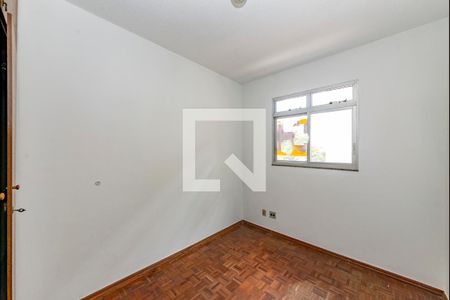 Quarto 2 de apartamento para alugar com 2 quartos, 80m² em Caiçara-adelaide, Belo Horizonte