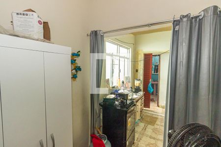 Quarto de casa para alugar com 2 quartos, 360m² em Marechal Hermes, Rio de Janeiro