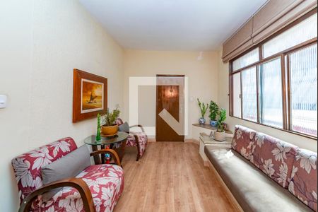 Sala 1 de casa para alugar com 3 quartos, 154m² em Carlos Prates, Belo Horizonte