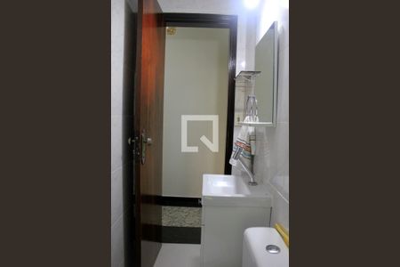 Lavabo de casa para alugar com 3 quartos, 225m² em Vila Galvão, Guarulhos