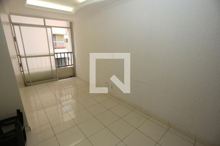 Sala de apartamento para alugar com 2 quartos, 60m² em Taguatinga Sul (taguatinga), Brasília