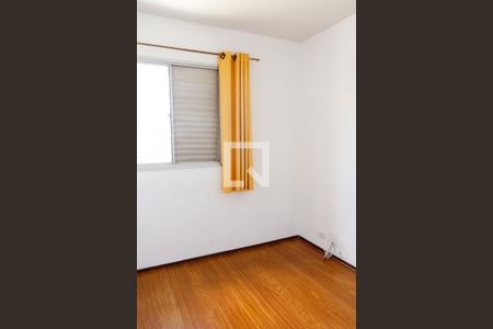 Quarto 1 de apartamento à venda com 2 quartos, 55m² em Km 18, Osasco