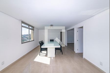 Sala 1 de apartamento para alugar com 3 quartos, 150m² em Barreiro, Belo Horizonte