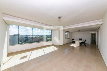 Sala 1 de apartamento para alugar com 3 quartos, 150m² em Barreiro, Belo Horizonte