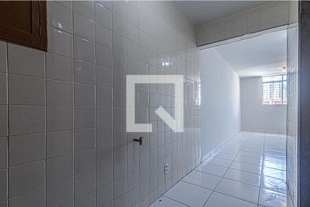 Cozinha de apartamento para alugar com 1 quarto, 28m² em Liberdade, São Paulo