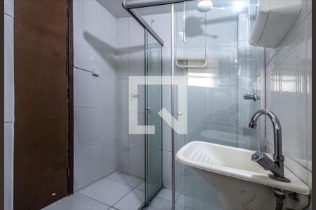 Banheiro de apartamento para alugar com 1 quarto, 28m² em Liberdade, São Paulo