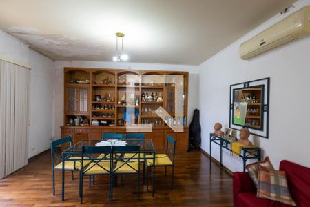 Sala de Reunião de casa à venda com 3 quartos, 321m² em Vila Sofia, São Paulo