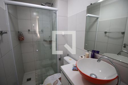 Banheiro Quarto 1 Suíte de apartamento para alugar com 2 quartos, 56m² em Parada de Lucas, Rio de Janeiro