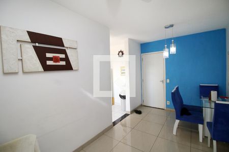 Sala de apartamento para alugar com 2 quartos, 56m² em Parada de Lucas, Rio de Janeiro