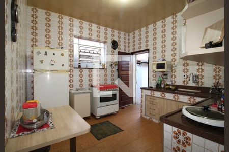 Cozinha de casa à venda com 4 quartos, 200m² em Serra, Belo Horizonte