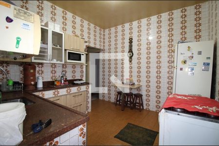 Cozinha de casa à venda com 4 quartos, 200m² em Serra, Belo Horizonte