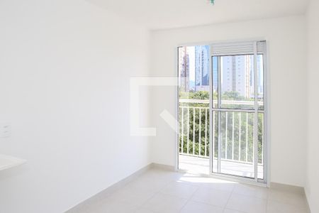 Sala de apartamento à venda com 1 quarto, 27m² em Parque Industrial Tomas Edson, São Paulo