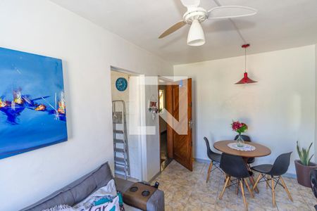 Sala de apartamento para alugar com 2 quartos, 55m² em Jardim Sulacap, Rio de Janeiro