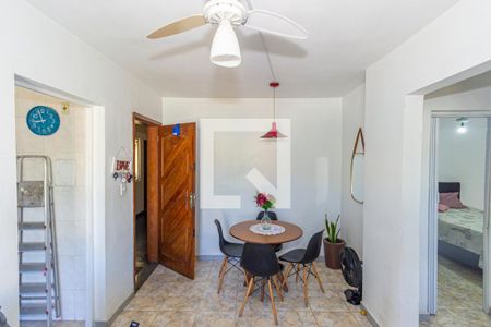 Sala de apartamento para alugar com 2 quartos, 55m² em Jardim Sulacap, Rio de Janeiro