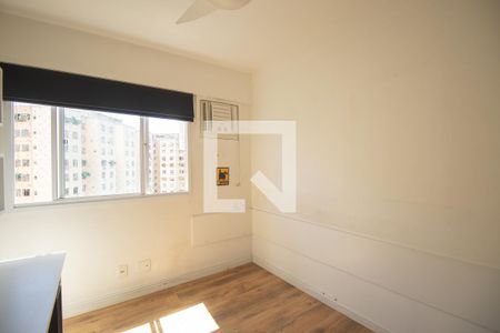 Quarto 1 de apartamento para alugar com 3 quartos, 76m² em Alcantara, São Gonçalo