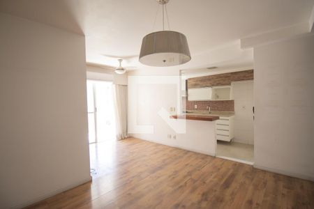 Sala de apartamento para alugar com 3 quartos, 76m² em Alcantara, São Gonçalo