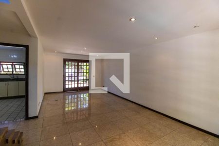 Sala de casa para alugar com 5 quartos, 310m² em Piratininga, Niterói