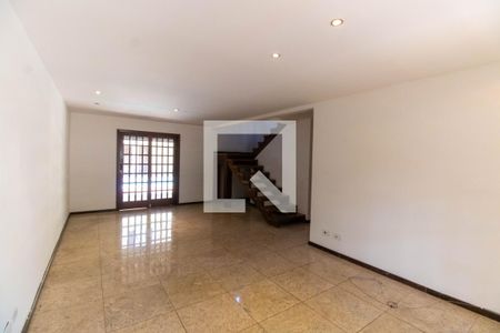 Sala de casa para alugar com 5 quartos, 310m² em Piratininga, Niterói