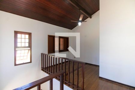 Hall de casa para alugar com 5 quartos, 310m² em Piratininga, Niterói