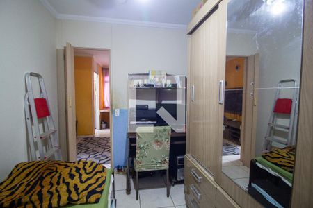 Quarto 2 de apartamento para alugar com 2 quartos, 42m² em Jardim Guadalajara, Sorocaba