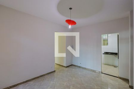 Sala de apartamento para alugar com 3 quartos, 70m² em Padre Eustáquio, Belo Horizonte