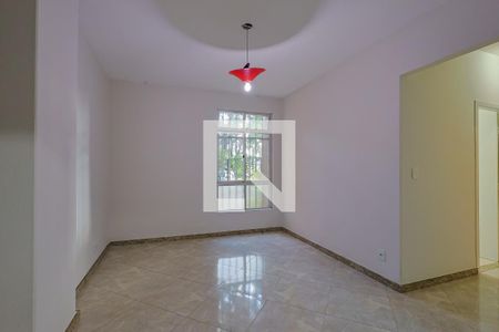 Sala de apartamento à venda com 3 quartos, 70m² em Padre Eustáquio, Belo Horizonte