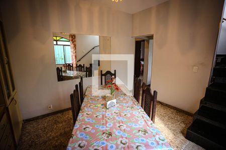 Sala de Jantar de casa à venda com 4 quartos, 243m² em Vila Ermelinda, Belo Horizonte
