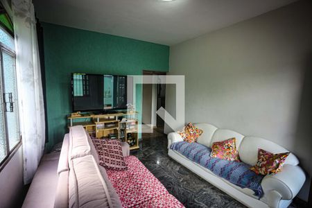 Sala de casa à venda com 4 quartos, 243m² em Vila Ermelinda, Belo Horizonte