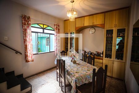 Sala de Jantar de casa à venda com 4 quartos, 243m² em Vila Ermelinda, Belo Horizonte