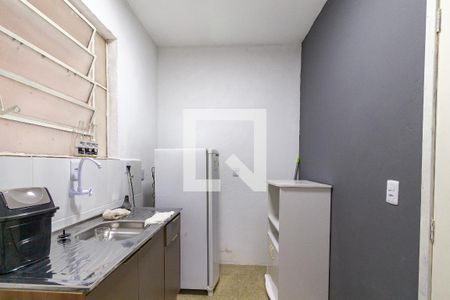 Cozinha de kitnet/studio para alugar com 1 quarto, 20m² em Cristal, Porto Alegre