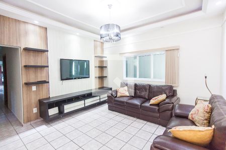 Sala de casa para alugar com 3 quartos, 180m² em Laranjeiras, Uberlândia