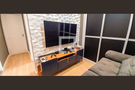 Sala de Estar de apartamento para alugar com 2 quartos, 50m² em Padroeira, Osasco