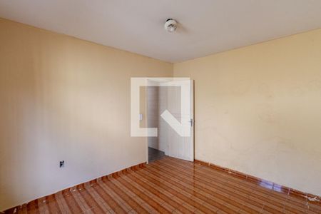 Quarto 2 de casa para alugar com 2 quartos, 90m² em Vila Marieta, São Paulo