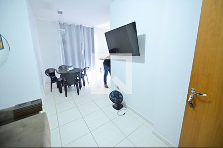 Sala de apartamento para alugar com 2 quartos, 62m² em Parque Oeste Industrial, Goiânia