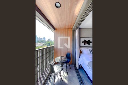 Varanda de kitnet/studio para alugar com 1 quarto, 26m² em Vila Regente Feijó, São Paulo