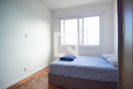 Quarto de apartamento à venda com 1 quarto, 43m² em Vila Ipiranga, Porto Alegre