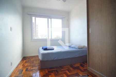 Quarto de apartamento à venda com 1 quarto, 43m² em Vila Ipiranga, Porto Alegre