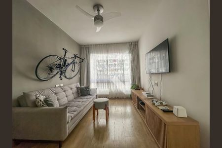 Sala de apartamento à venda com 2 quartos, 60m² em Laranjeiras, Rio de Janeiro