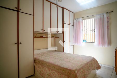 Quarto 1 de casa à venda com 4 quartos, 248m² em Vila Liviero, São Paulo