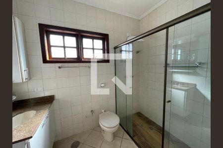 Suíte Banheiro de casa de condomínio para alugar com 4 quartos, 300m² em Rio Cotia, Cotia