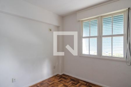 Quarto 1 de apartamento para alugar com 2 quartos, 62m² em Azenha, Porto Alegre