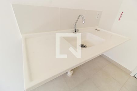 Sala/Cozinha de apartamento para alugar com 2 quartos, 33m² em Colônia (zona Leste), São Paulo