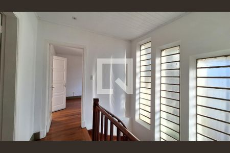 Corredor de casa para alugar com 3 quartos, 90m² em Barra Funda, São Paulo