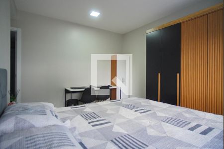 Suíte de apartamento para alugar com 2 quartos, 63m² em São Sebastião, Porto Alegre