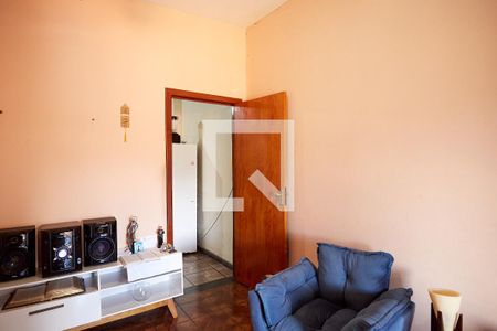 Quarto de casa à venda com 3 quartos, 360m² em São Geraldo, Belo Horizonte