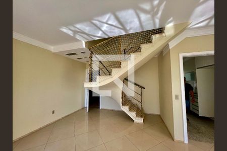 Sala de apartamento à venda com 3 quartos, 237m² em Parque das Flores, Campinas