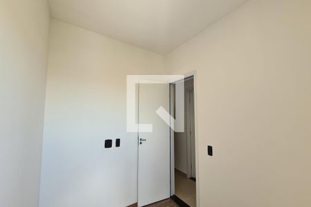 Quarto 1 de apartamento para alugar com 2 quartos, 40m² em Vila Fernandes, São Paulo